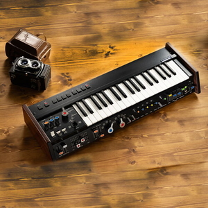 miniKORG 700Sm